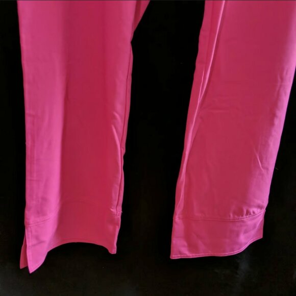 Grey's anatomy/premiere scrub set (3 tops 1 bottom) NWT - Picture 7 of 11